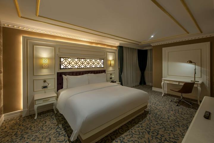Room 17 of 52