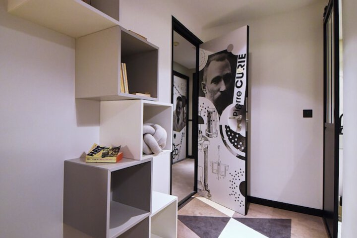 Room 15 of 47