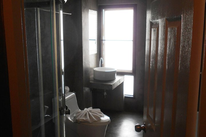 Room 18 of 49