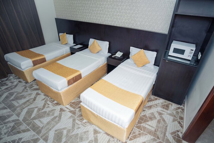 Room 42 of 49