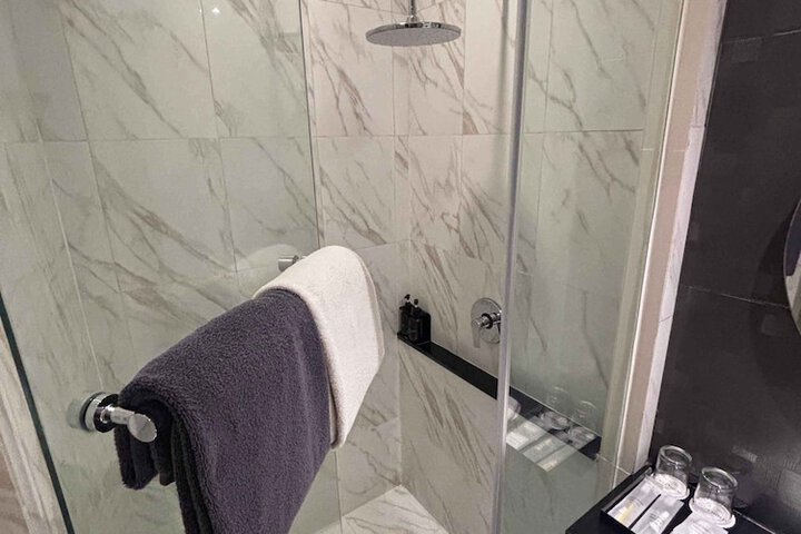 Clean Restrooms