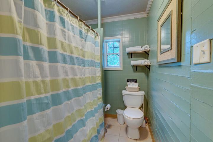 Room 72 of 84