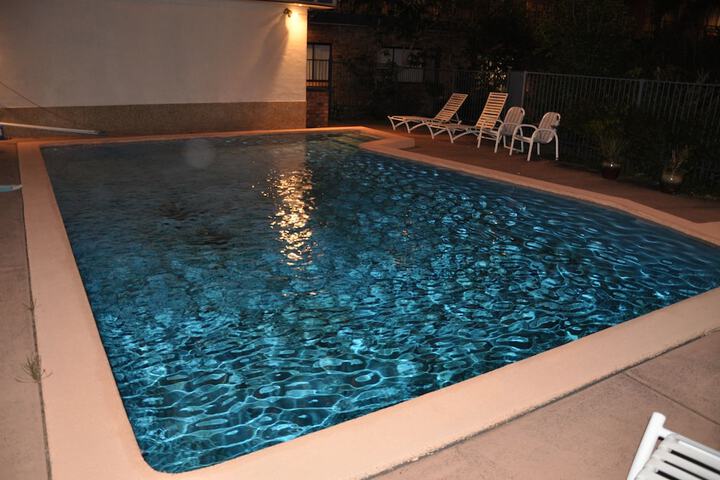Pool 53 of 74