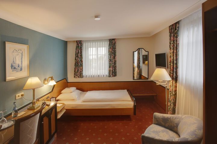 Room 15 of 47