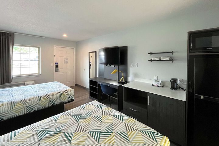 Room 16 of 26