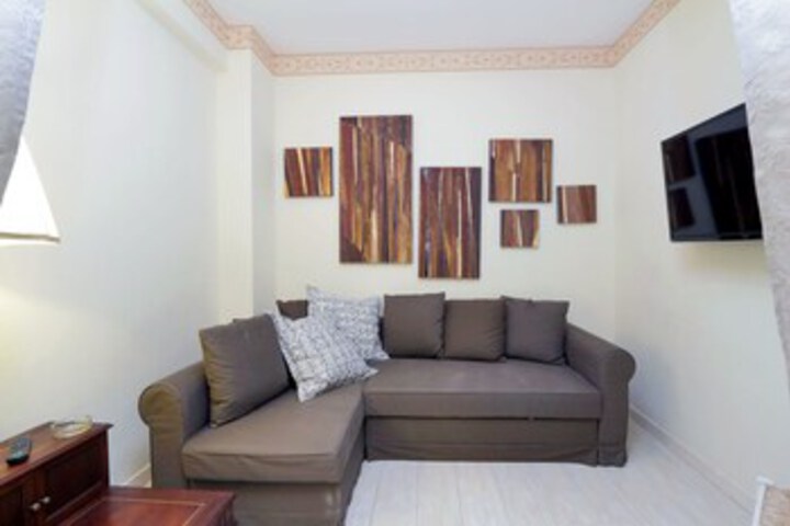 Room 65 of 166