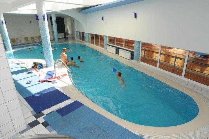 Hotel with Pool