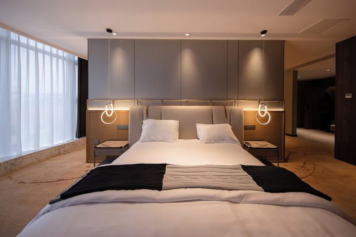 Room 22 of 148
