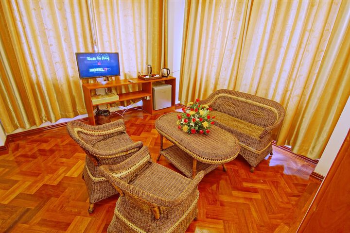 Room 10 of 47