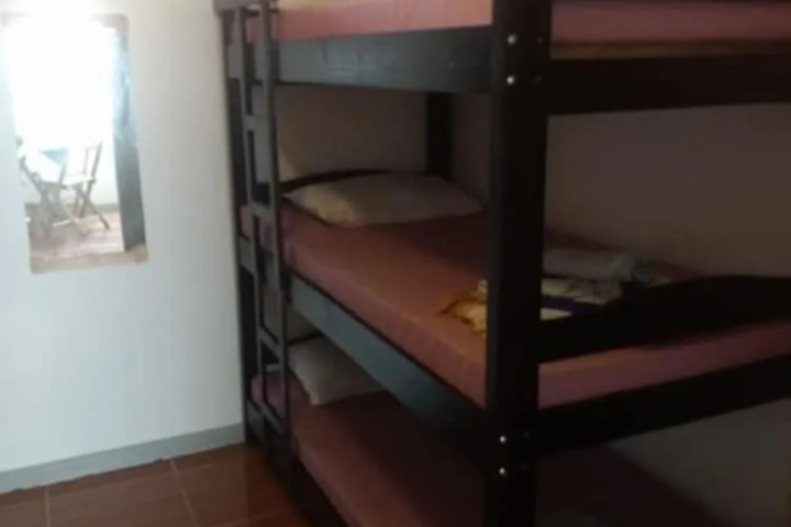 Room 6 of 12