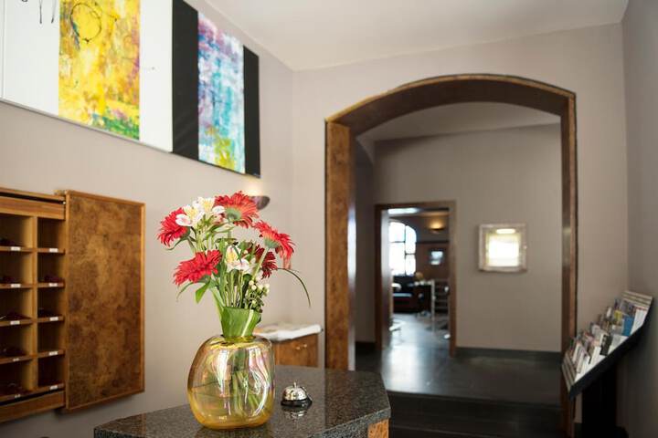 Lobby Entry