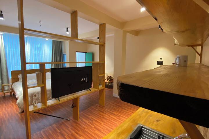 Room 95 of 127