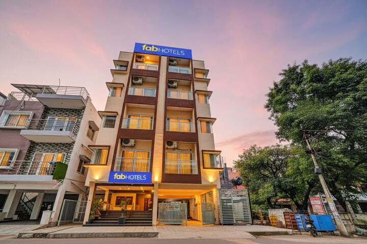 Fabhotel Kings Suites