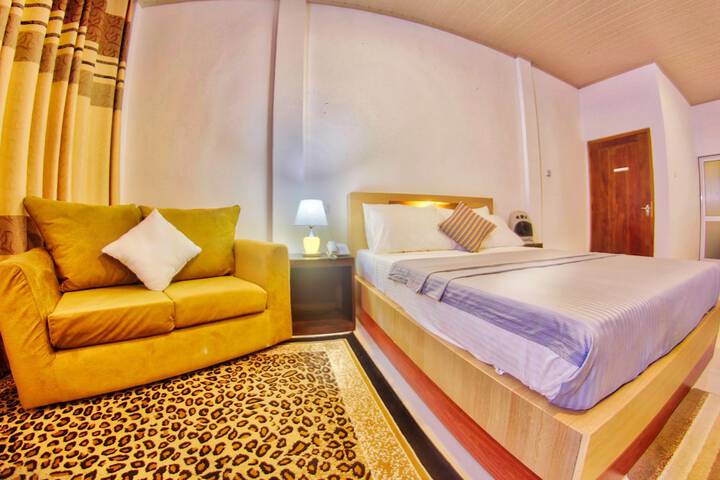 Room 14 of 27