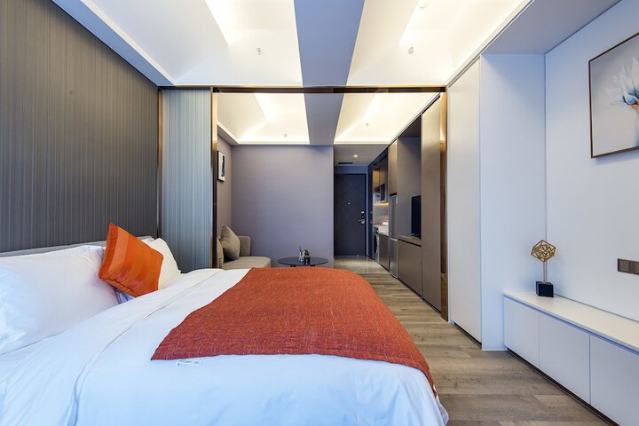 Room 14 of 29