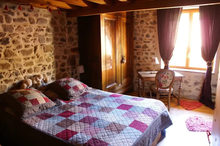 Room 3 of 15