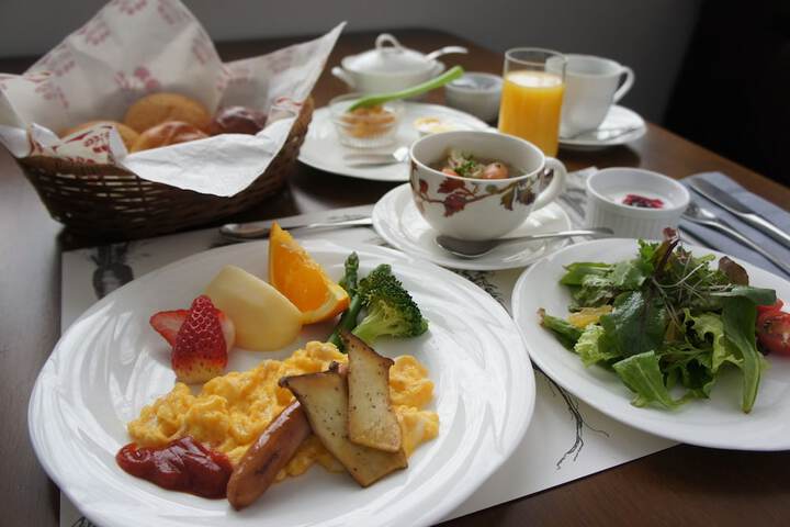 Breakfast area