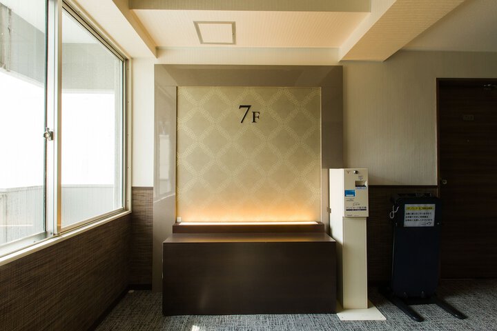 Ballroom/Hall 42 of 47