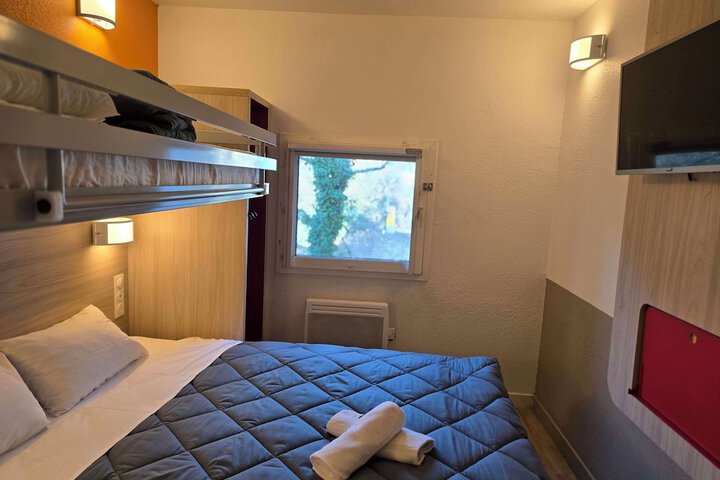 Room 16 of 51