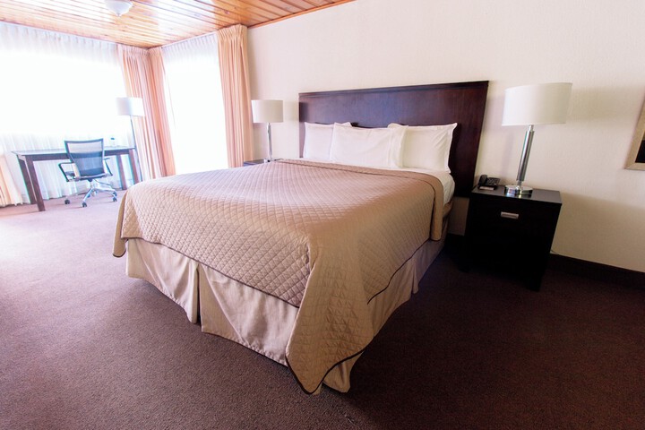 Room 3 of 41