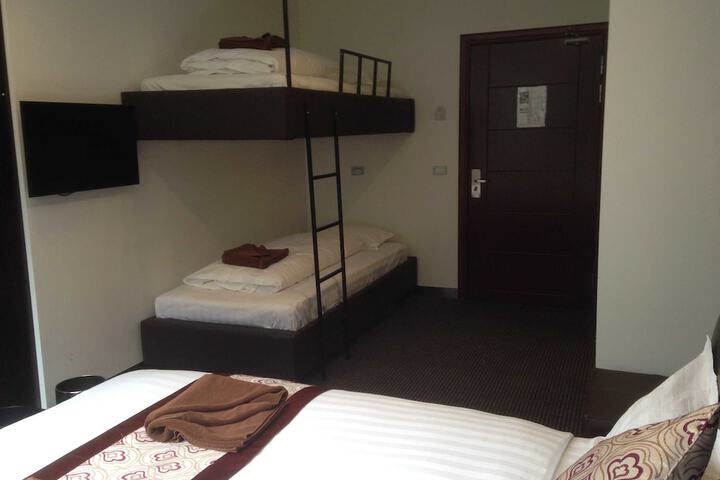 Room 20 of 47