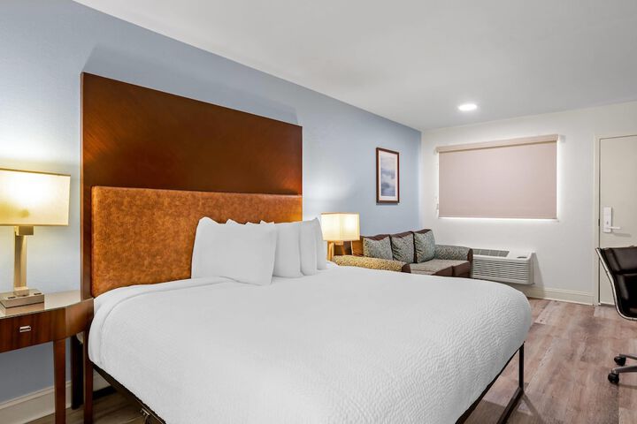 Photo of Rodeway Inn Baxley
