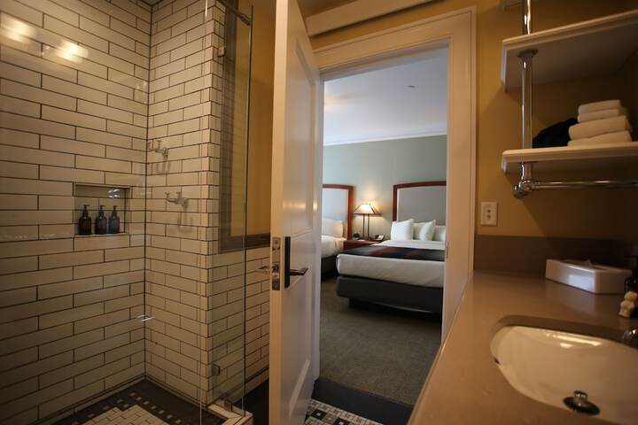 Bathroom shower