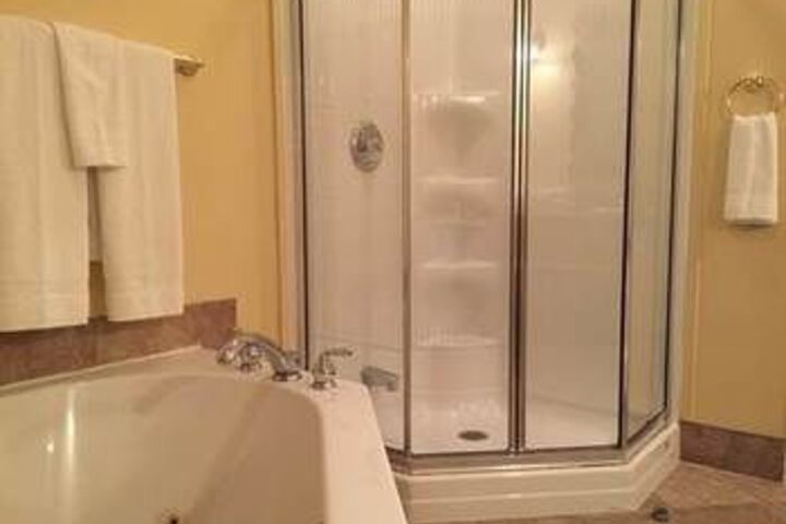 Room 10 of 29