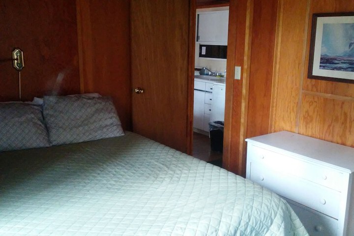 Room 10 of 75