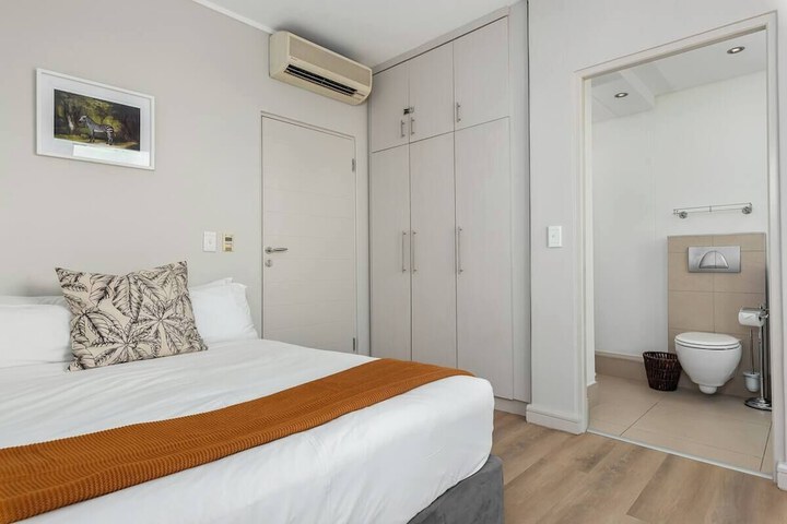 Room 4 of 21
