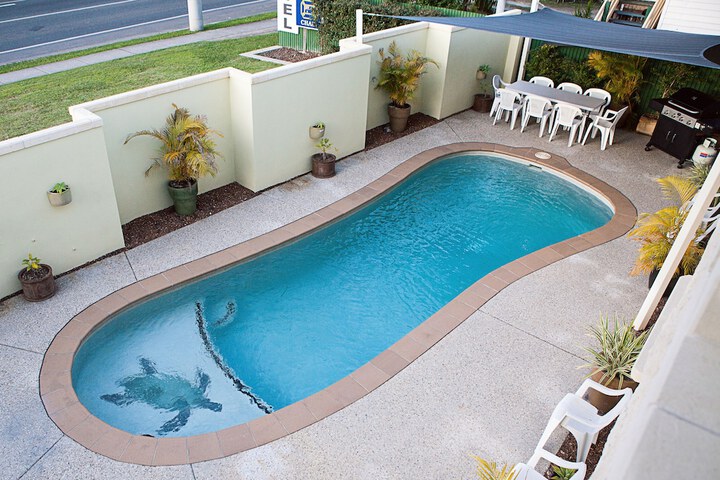 Pool Hotel