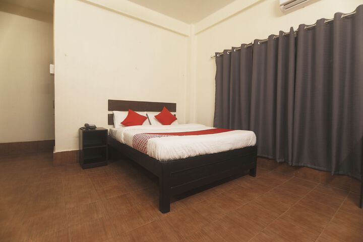Room 27 of 35