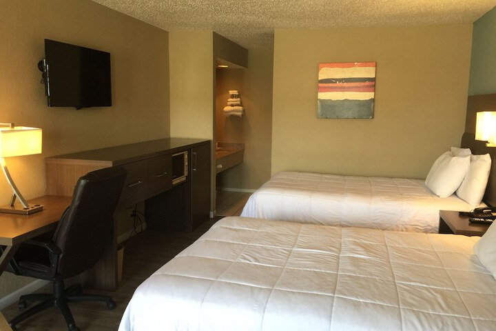 Room 8 of 42