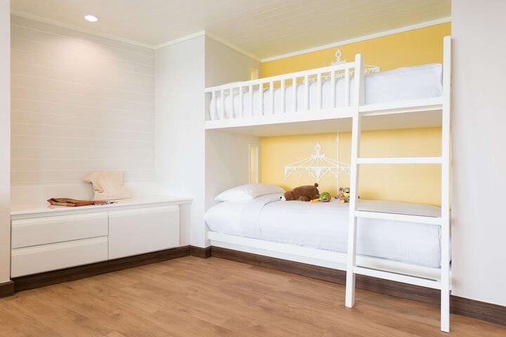 Room 39 of 182