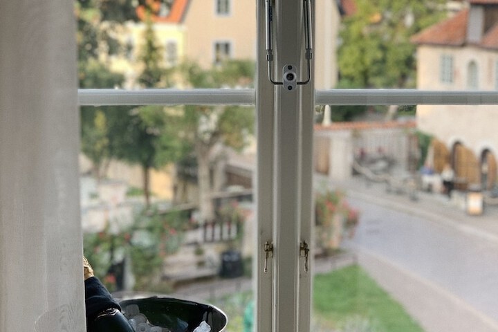 Room 8 of 70