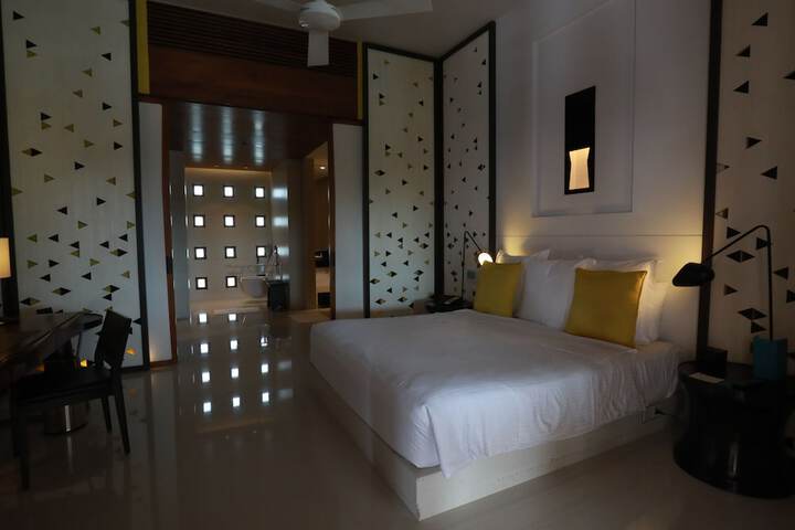 Room 5 of 39