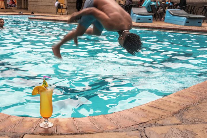 Pool 24 of 77