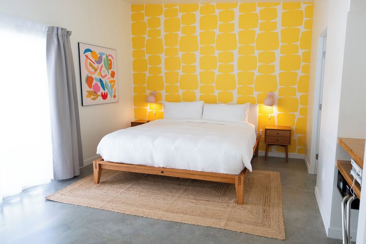 Room 11 of 68