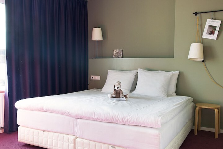 Children's theme room