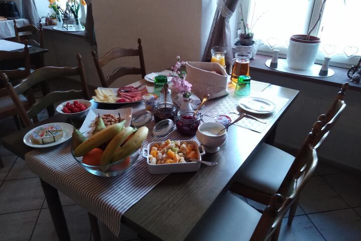 Dining 41 of 56
