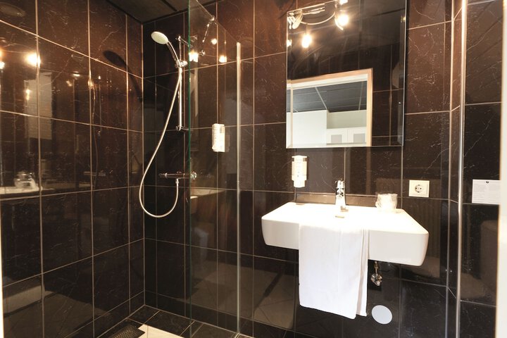Clean Restrooms