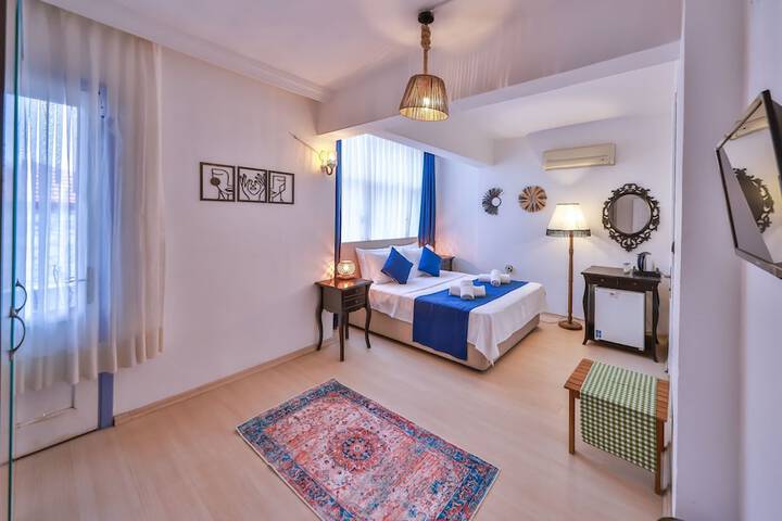 Room 17 of 40