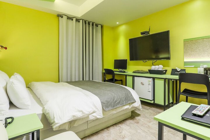 Room 41 of 91