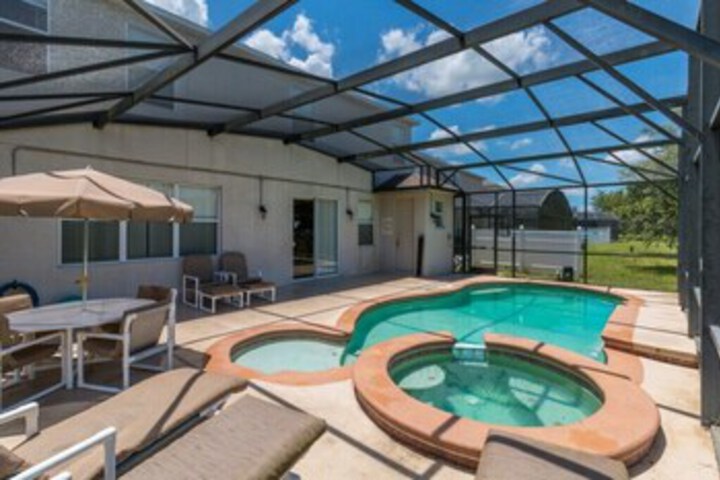 Pool 61 of 114