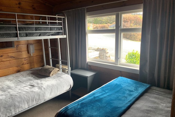 Room 51 of 143