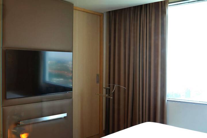 Room 56 of 161