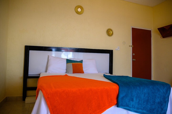 Room 8 of 29