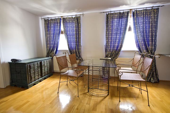 Room 21 of 50