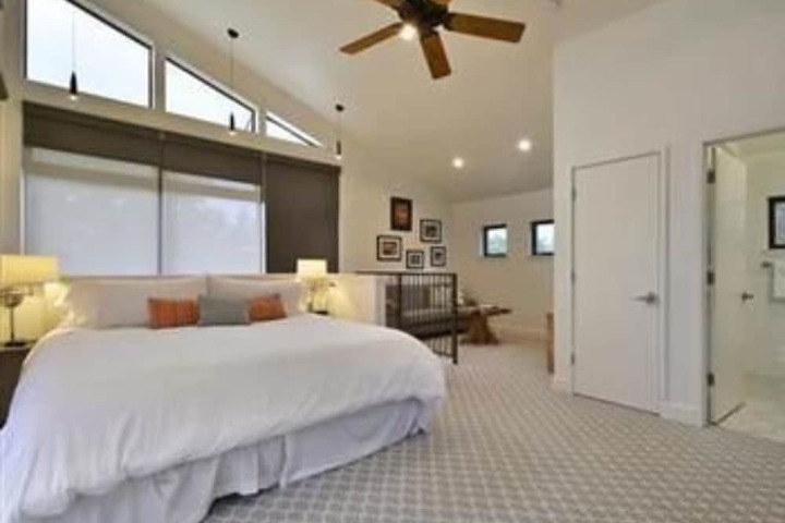 Room 7 of 278