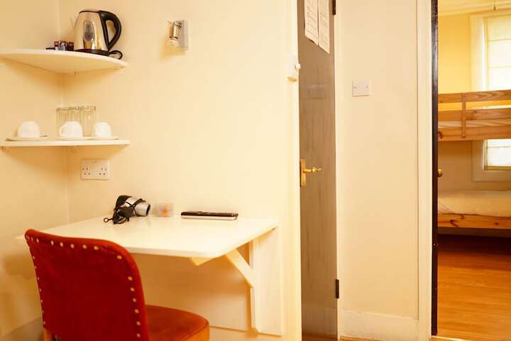 Room 33 of 97